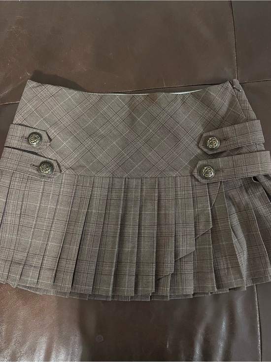 Guess Dresses & Skirts - Guess Plaid Pleated Mini Skirt in Brown Tone